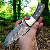 Shadowstalker – Damascus Hunting Knife, Handmade