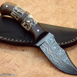 Damascus steel skinning knife