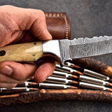 Damascus steel Narrow blade Hunting knife