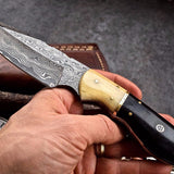 Damascus steel skinning knife
