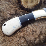 Beautiful Hand Made Damascus Knife