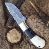Beautiful Hand Made Damascus Knife