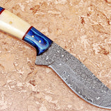 Damascus steel hunting knife
