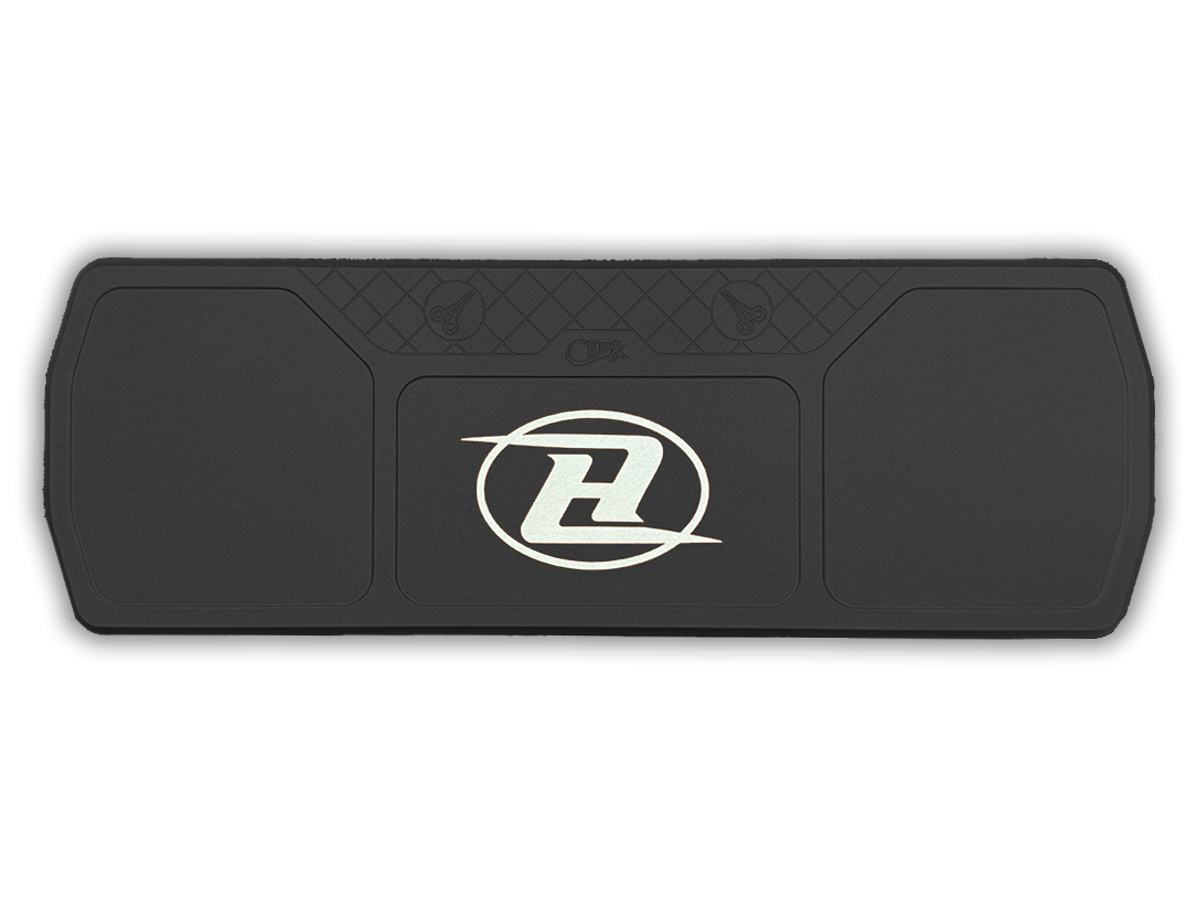 Boat bar in dark gray with circular H logo