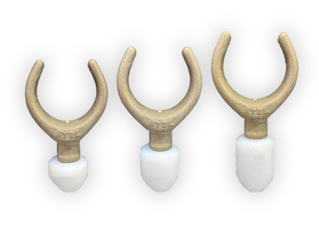 Oar system fork holders with white base pieces, three-prong set