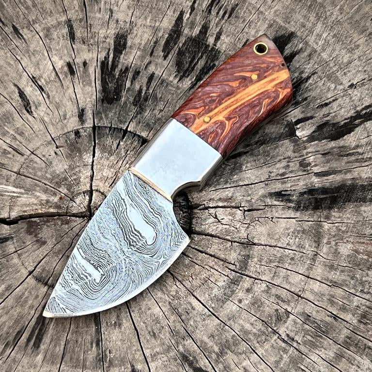 Custom Handmade Damascus Steel Skinning Knife