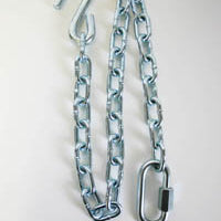 Trailer safety chain with metal links and end hook for trailer towing